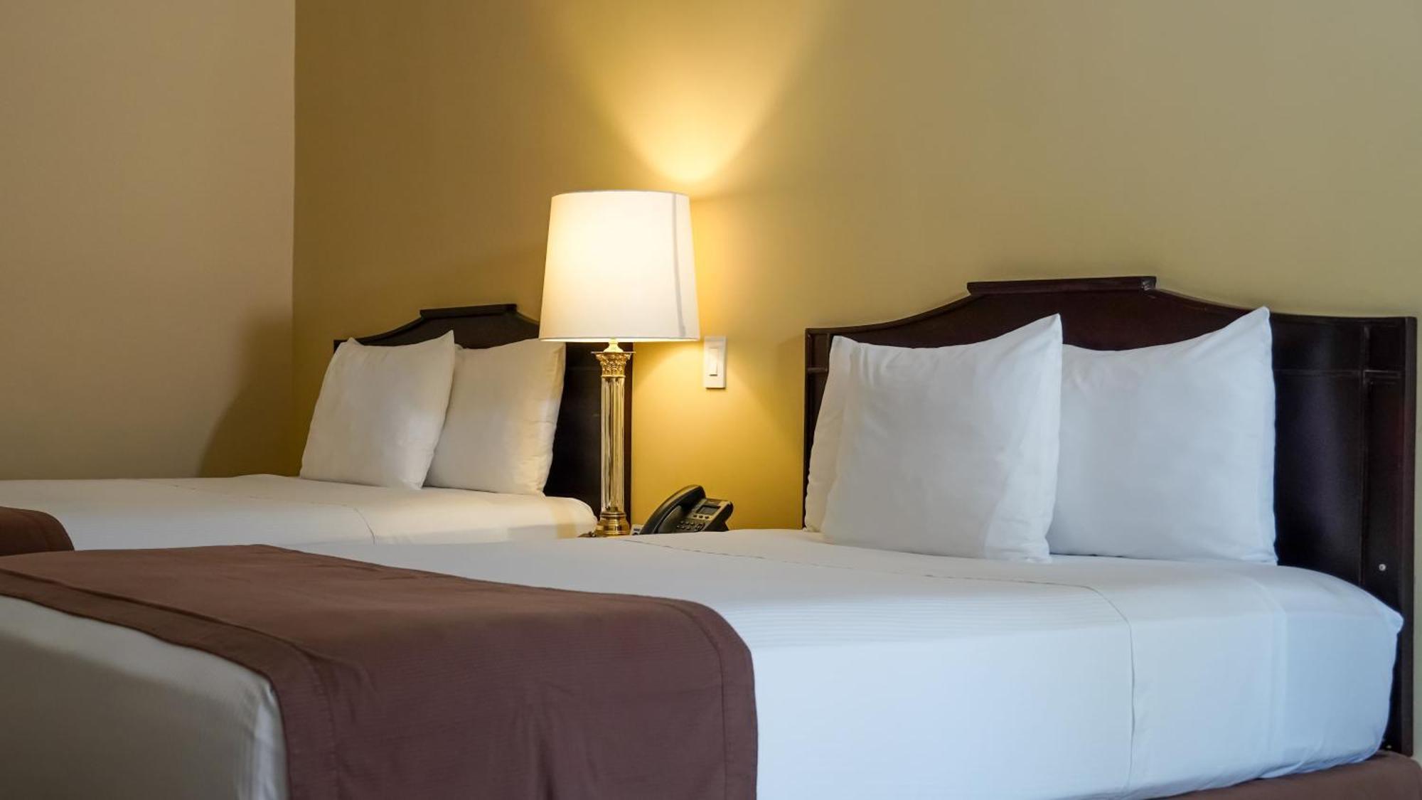 Hotel El Prado Barranquilla  Eksteriør billede A typical room at the Best Western