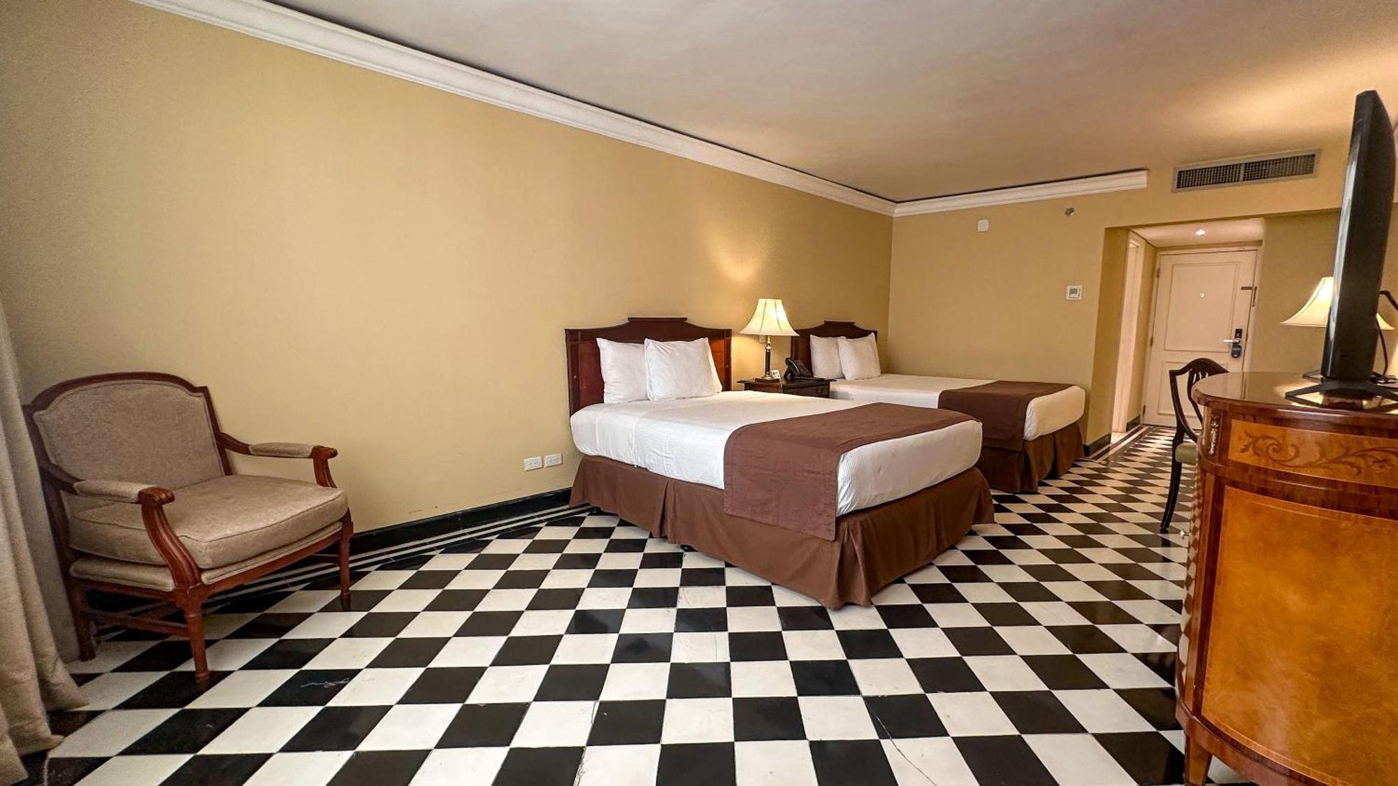 Hotel El Prado Barranquilla  Eksteriør billede A room at the hotel