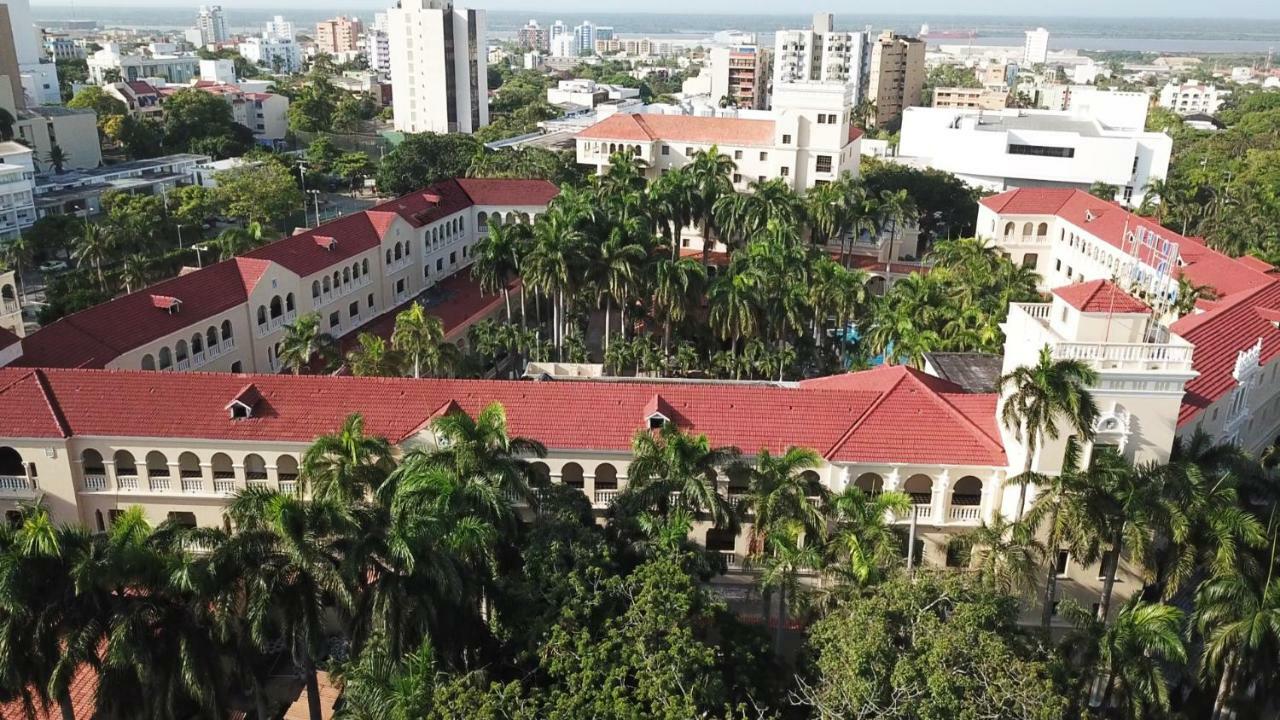 Hotel El Prado Barranquilla  Eksteriør billede Aerial view of the campus
